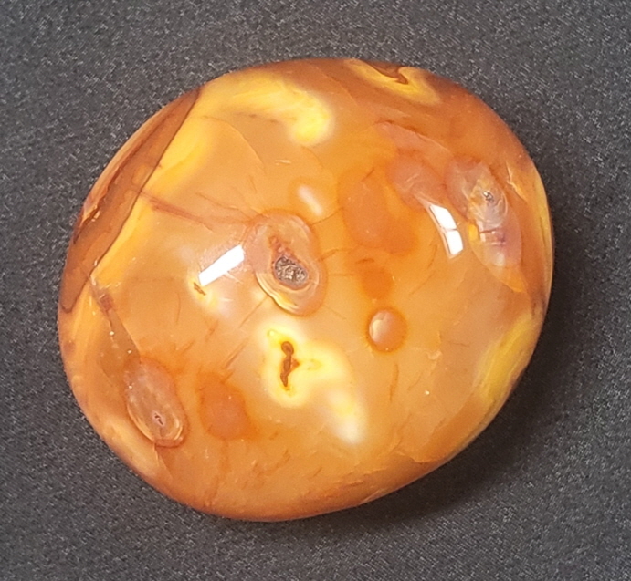 카네리안 지오드자갈형