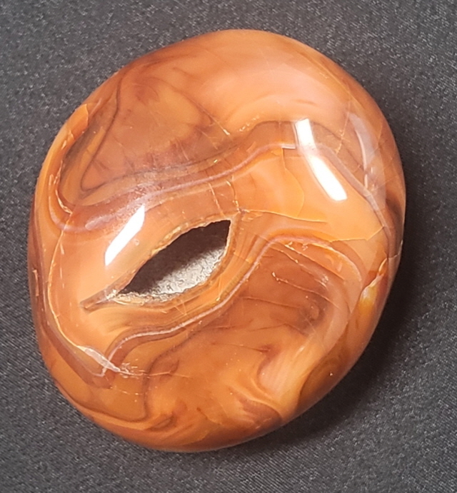 카네리안 지오드자갈형