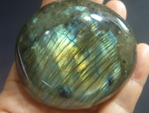 빛이 아름다운 라브라도라이트