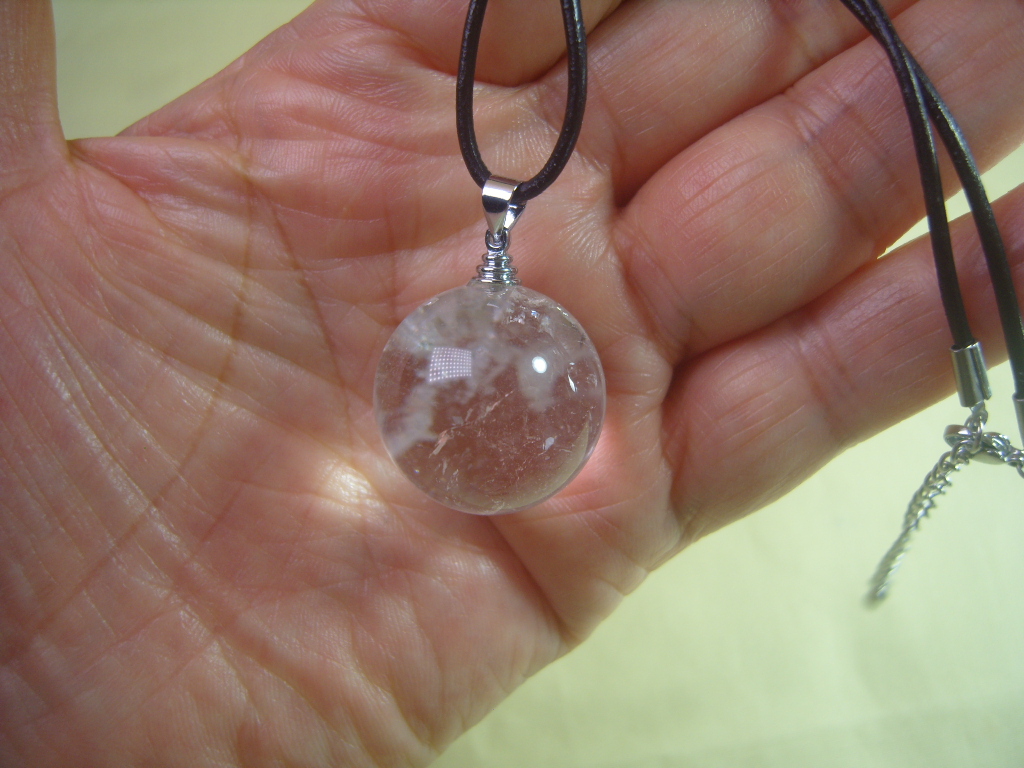 백수정 23mm 구슬 펜던트