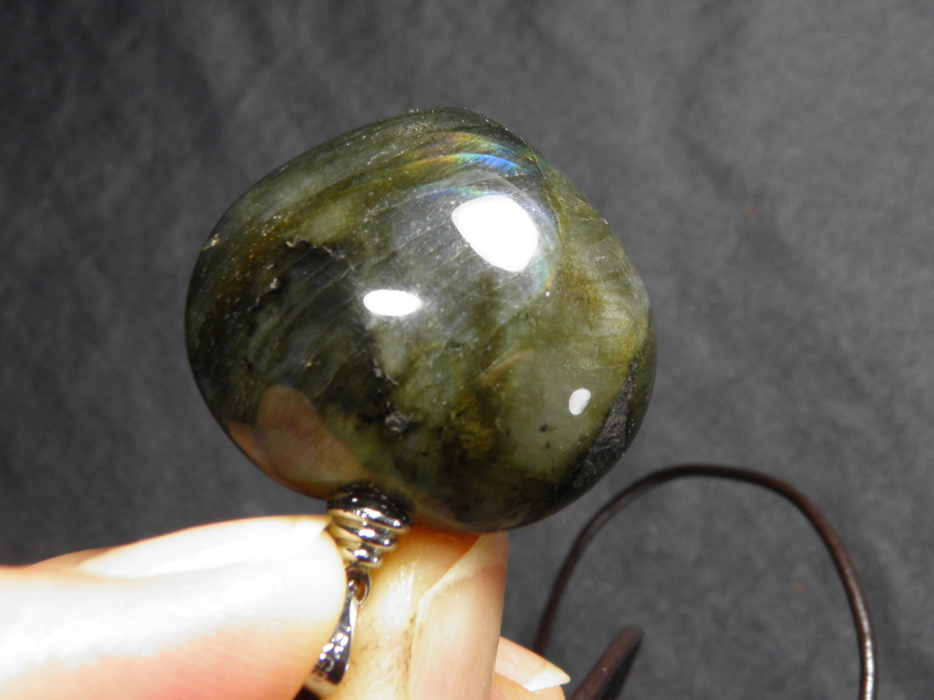 빛 좋은 라브라도라이트 펜던트