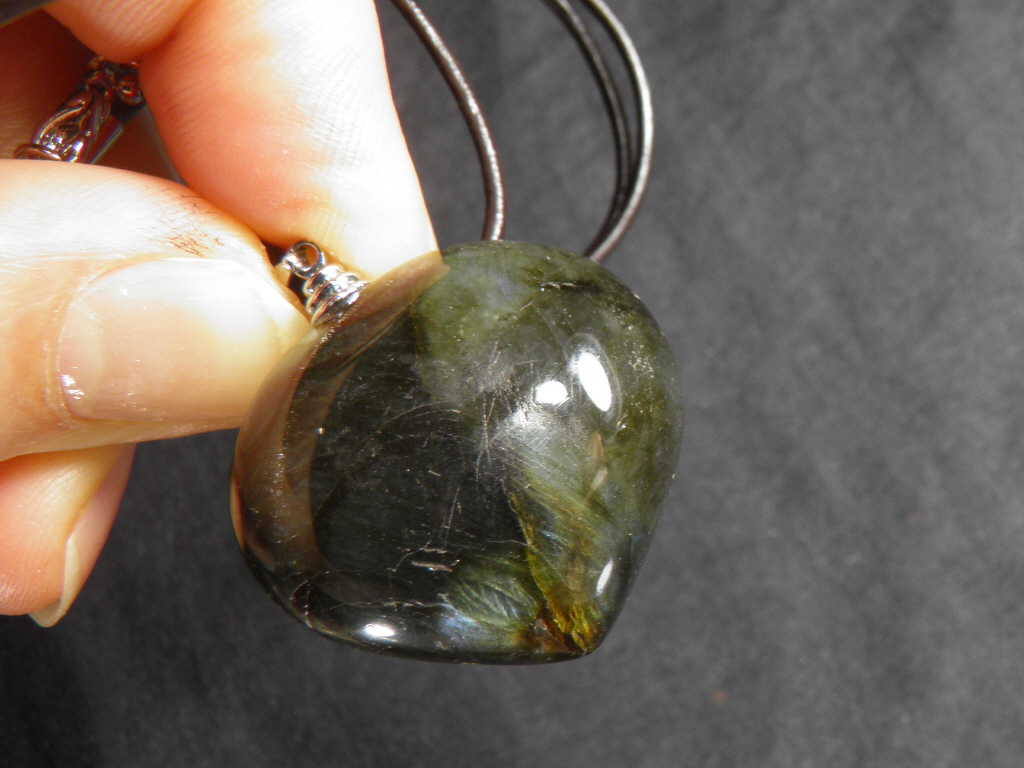 빛 좋은 라브라도라이트 펜던트