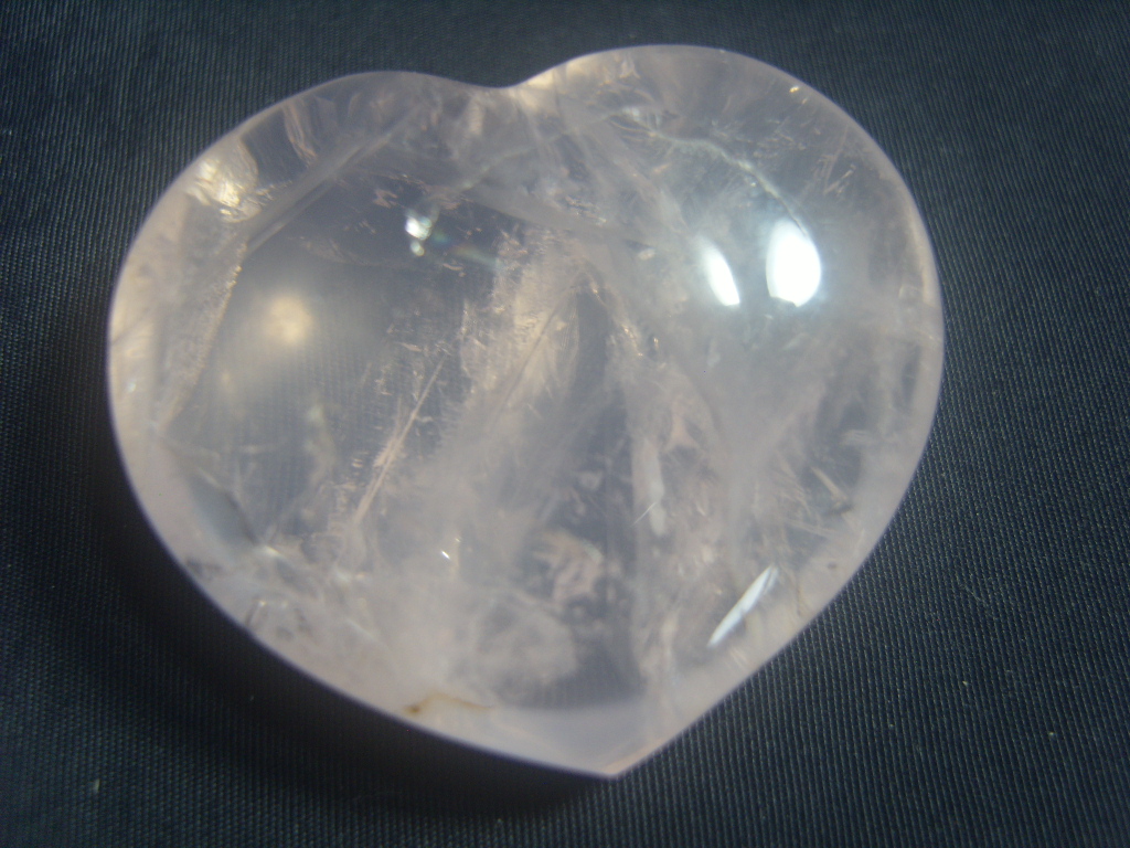 색감좋은 장미수정