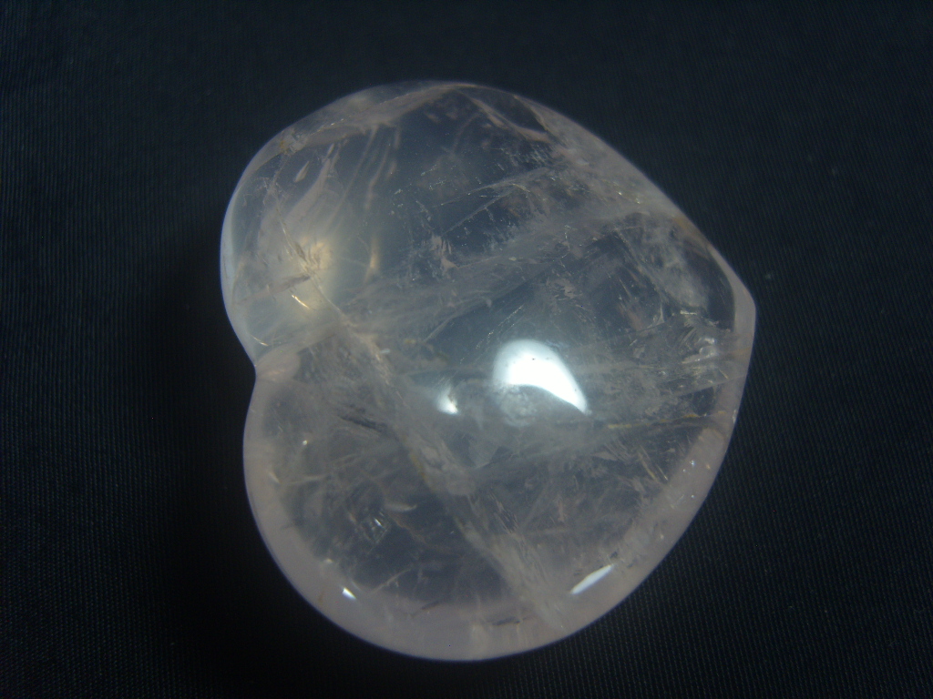 색감좋은 장미수정