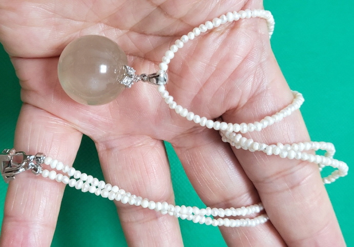 황 수정과 밥풀 진주 목걸이