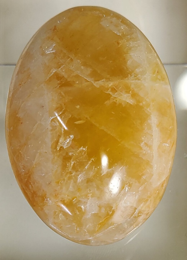 오렌지 색 헤마토이드