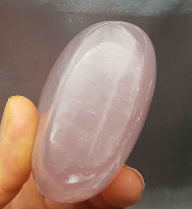 아프리카 장미수정 입석형