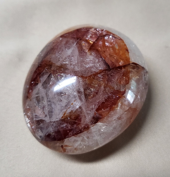 헤마토이드 원석