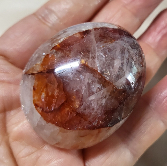 헤마토이드 원석