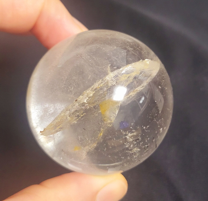 인쿠르젼 백 수정 구 47mm