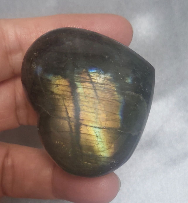 라브라도라이트 하트형