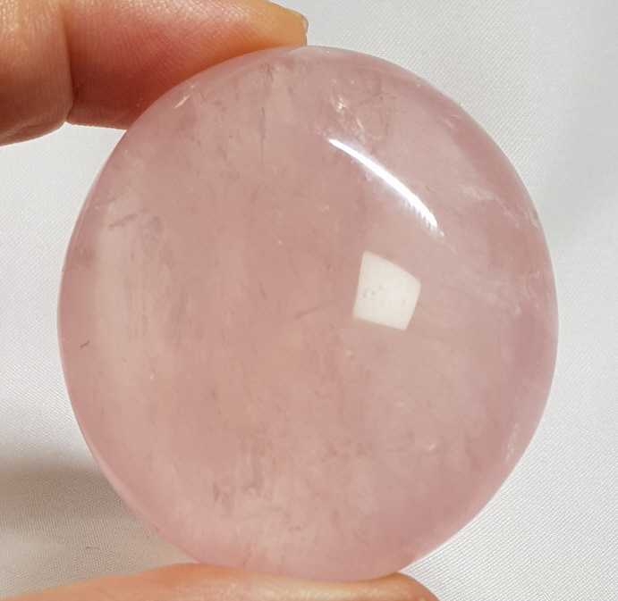 색감 좋은 장미수정자갈형