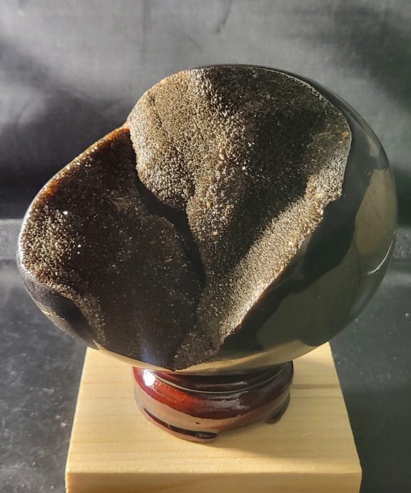 셉타리안 계란형 지오드