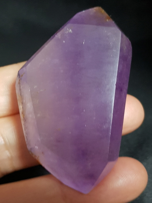 카콕세나이트 자수정