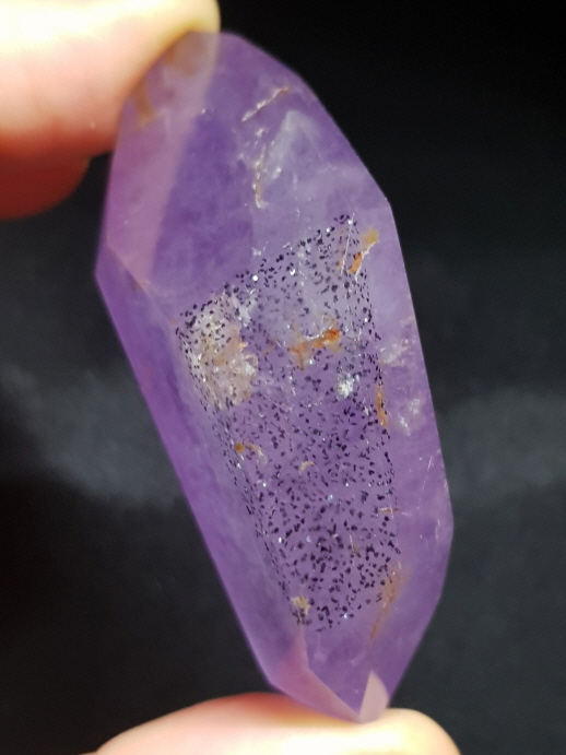 카콕세나이트 자수정