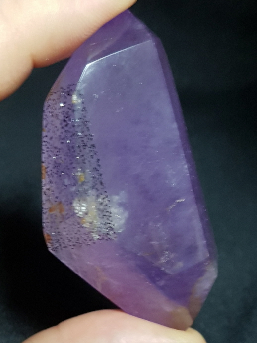 카콕세나이트 자수정