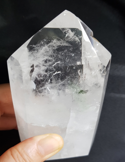 투명도 좋은 백수정