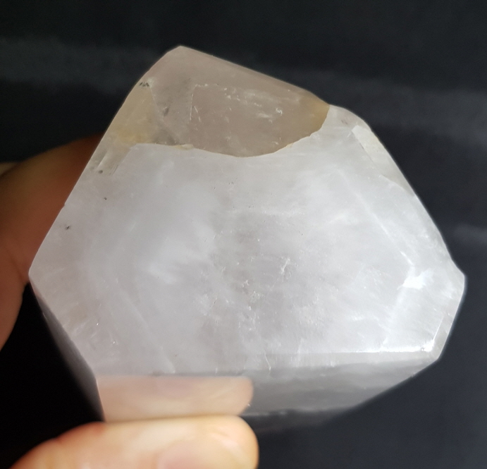 투명도 좋은 백수정