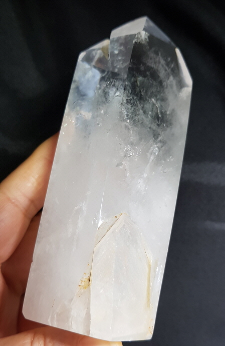 투명도 좋은 백수정