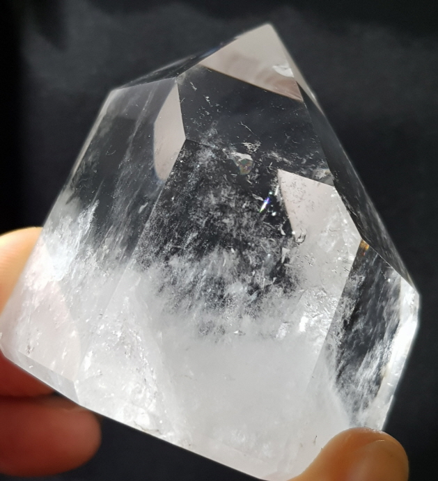 깨끗한 백수정 육각주형