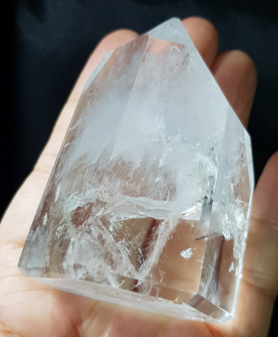 백수정 이시스 형 육각주