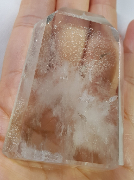 타뷸러 쿼츠 육각주형