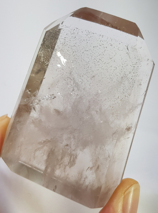 타뷸러 쿼츠 육각주형