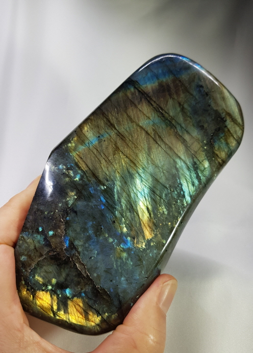 황금빛 라브라도라이트 입석형