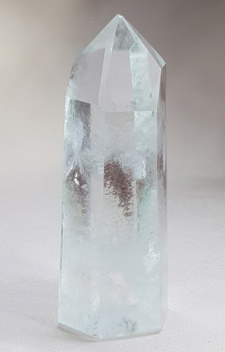 투명도 좋은 백수정 팬텀육각주형