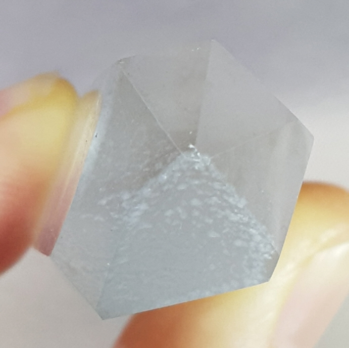 화이트 팬텀 작은 육각주