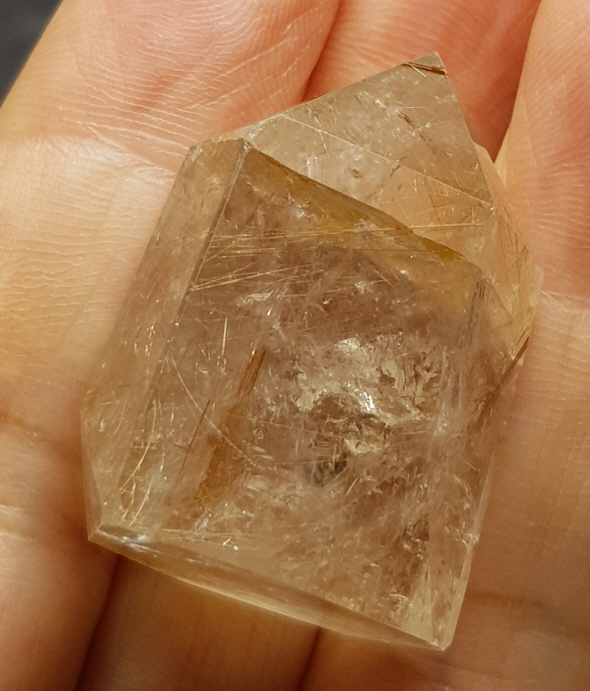 작은 침수정 육각주형