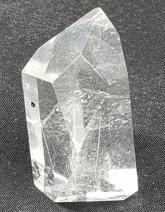 은침수정육각주형