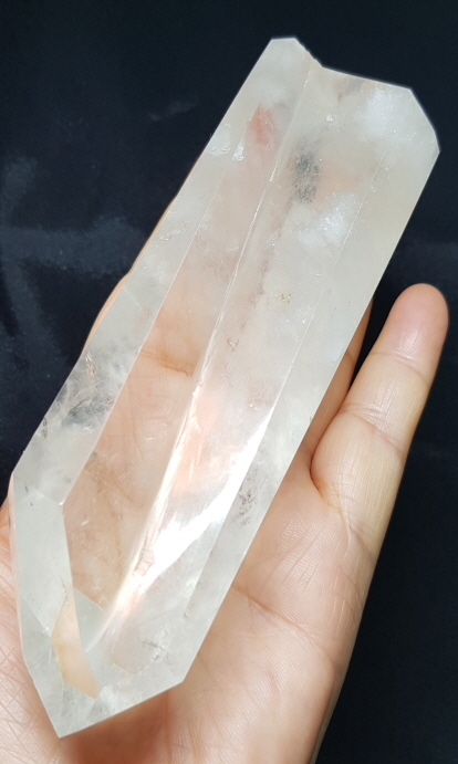 연한 색감의 황수정(시트린)