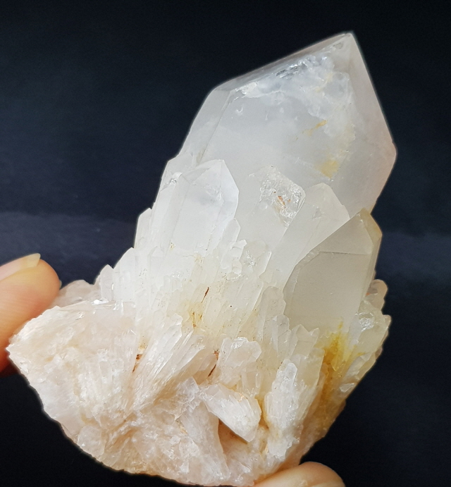 촛불 수정 (캔들 쿼츠)