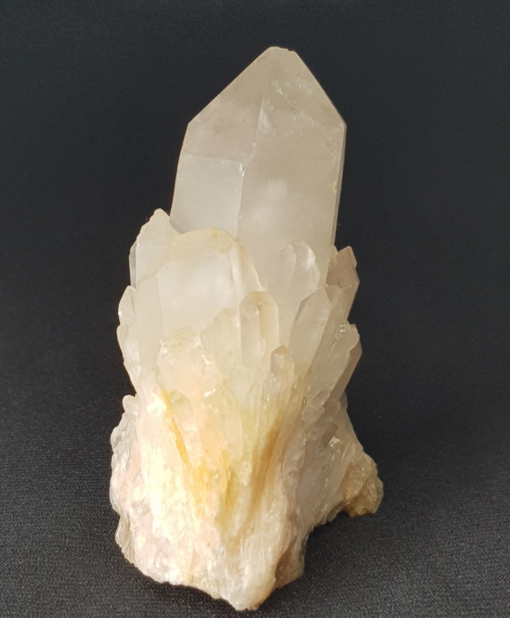 촛불 수정 (캔들 쿼츠)