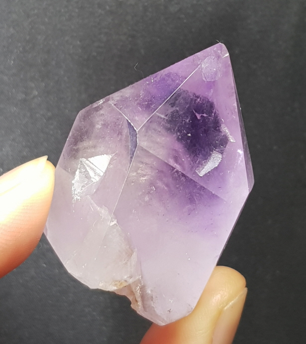 내츄럴 자수정 육각주형