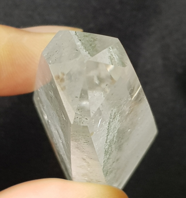 녹색 클로라이트 인쿠르젼