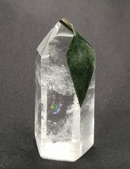 선명한 색감 형성 가든수정