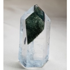 선명한 색감 형성 가든수정