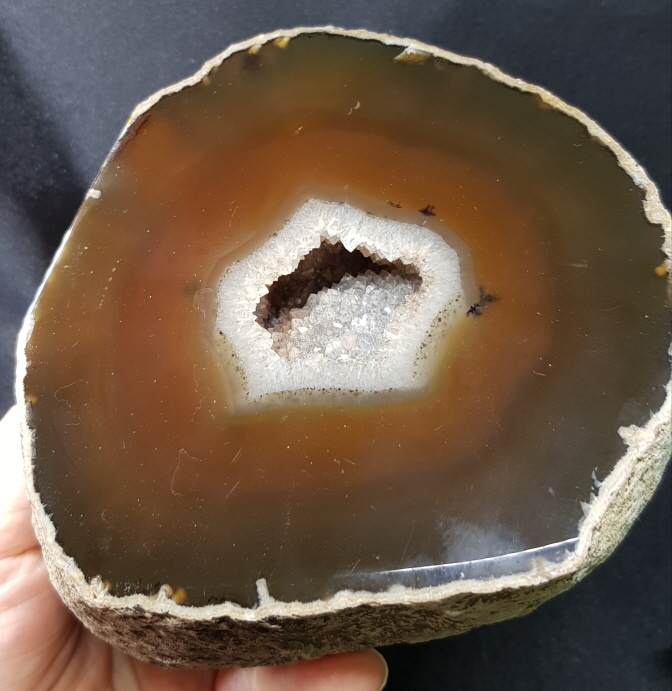 파이어 아게이트 (FIRE  AGATE) 지오드