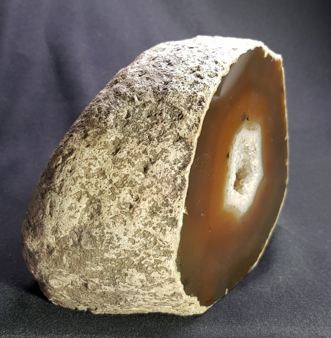 파이어 아게이트 (FIRE  AGATE) 지오드