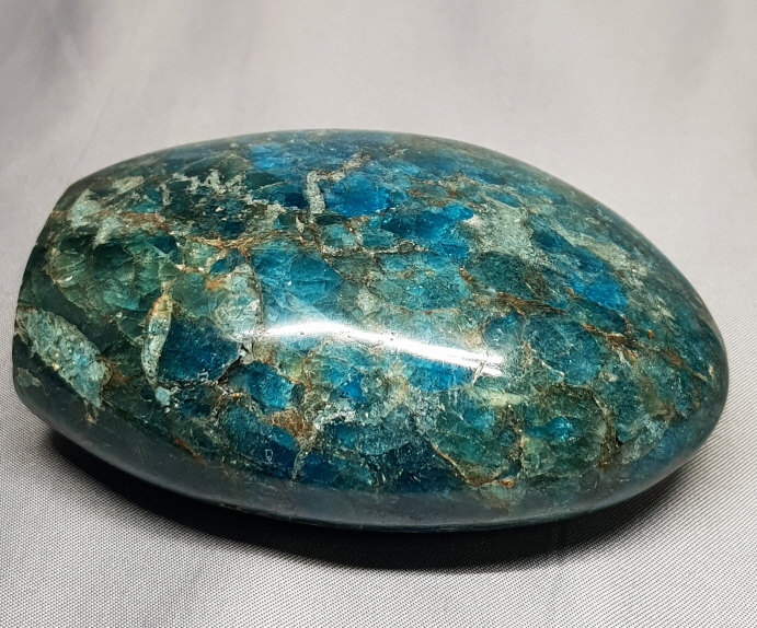 블루 아페타이트(Blue  Apatite) 원석입석형