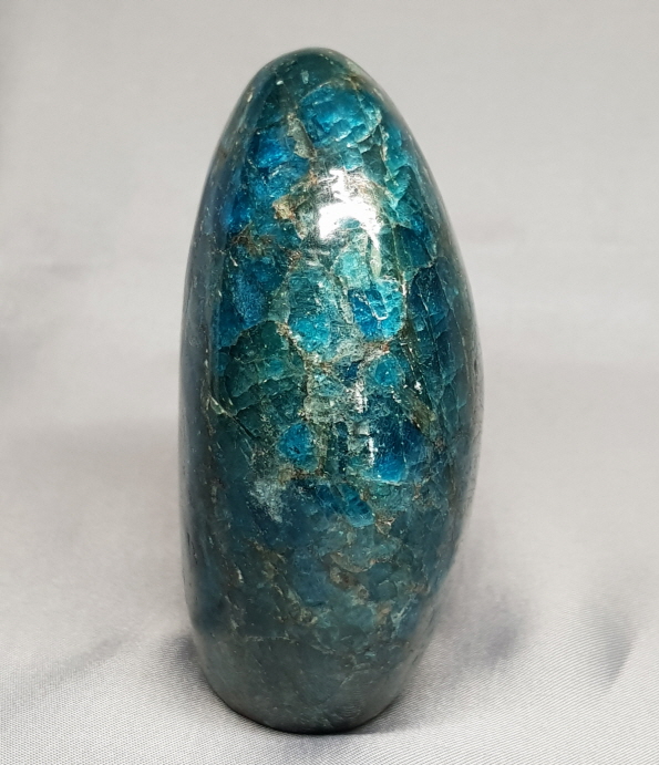 블루 아페타이트(Blue  Apatite) 원석입석형