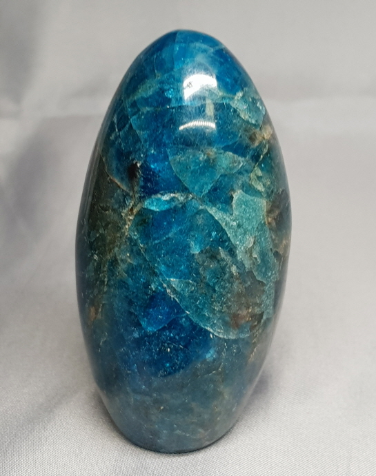 블루 아페타이트(Blue  Apatite) 입석형 원석