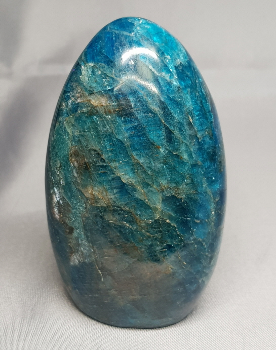 블루 아페타이트(Blue  Apatite) 입석형 원석