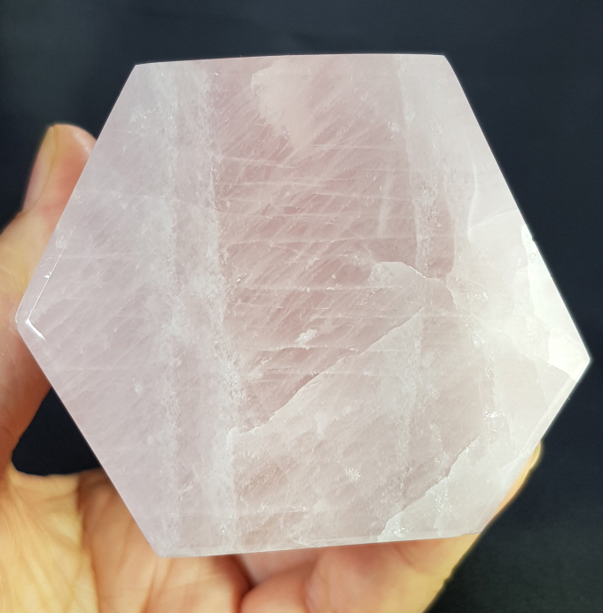 아프리카 장미수정 육각주