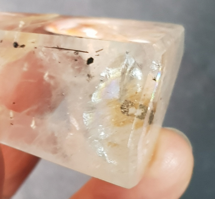 인쿠르젼 육각주