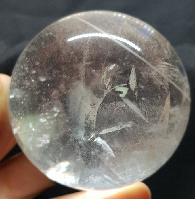 맑은 색감 무지개 형성백수정 63mm 구