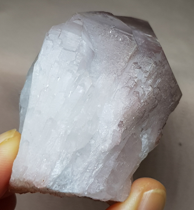 셀레스티얼 쿼츠 (천상 석영)