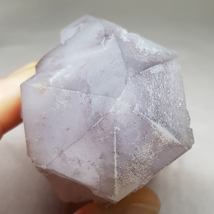 셀레스티얼 쿼츠 (천상 석영)